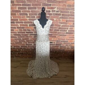 Tadashi Shoji Elegant Cream Lace Gown